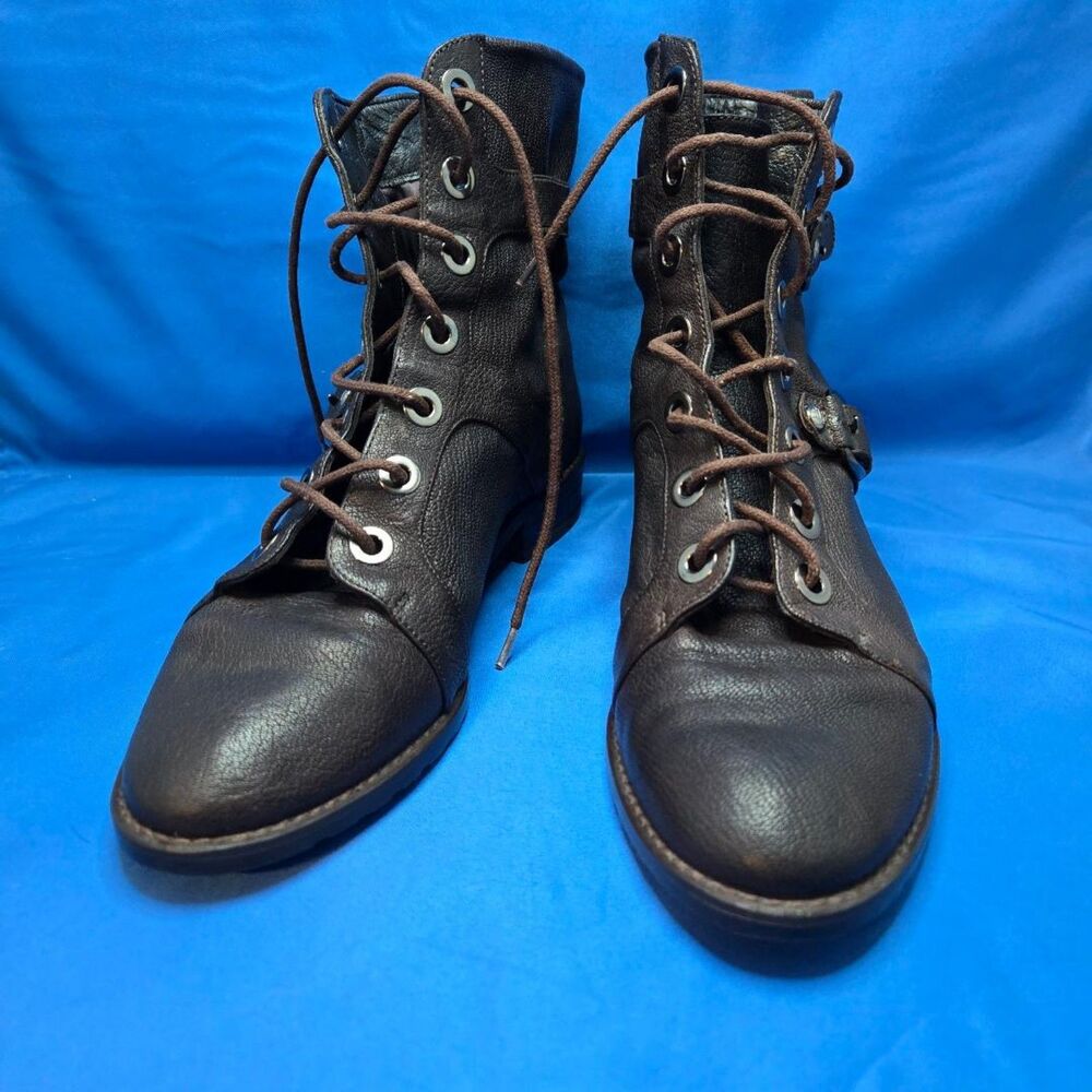 Stuart Weitzman Women's Brown Leather Lace-Up Combat Boots Size 6